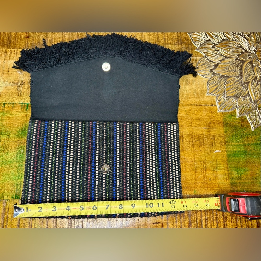 Stella & Dot Black Fabric woven‎ Clutch with Gold Logo - Picture 3 of 6